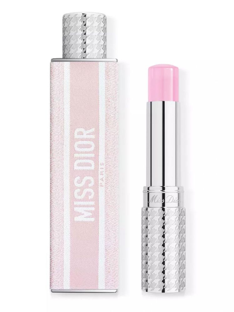 Image may contain: Cosmetics, and Lipstick